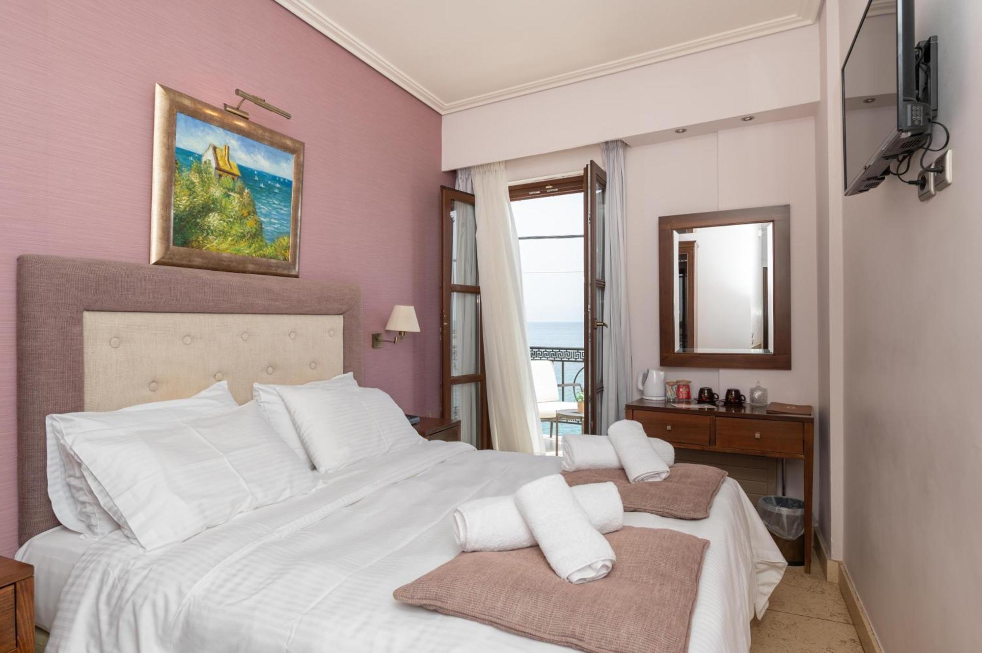 La Boheme Hotel Gíthio Kültér fotó