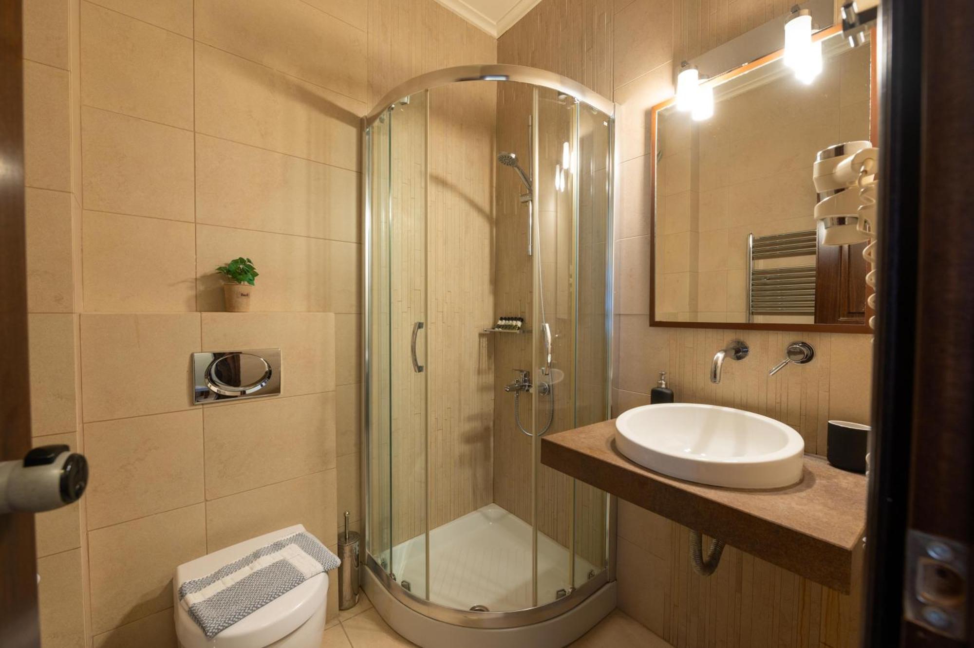 La Boheme Hotel Gíthio Kültér fotó
